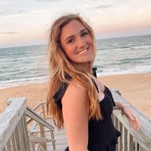 Meet your Posher, Stella